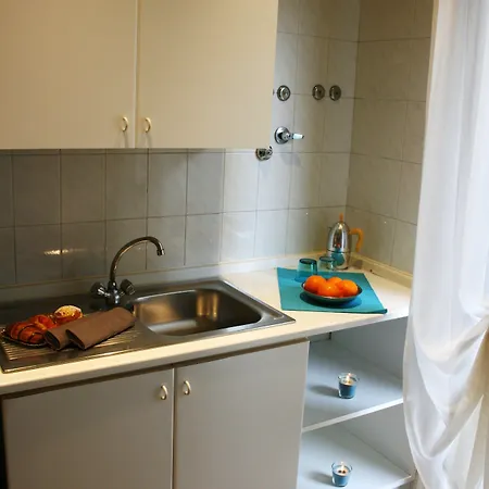 Residenza Le Rose Bici House アパート カットーリカ