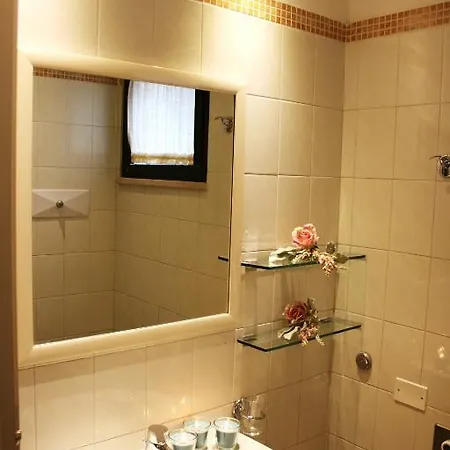 Residenza Le Rose Bici House アパート カットーリカ