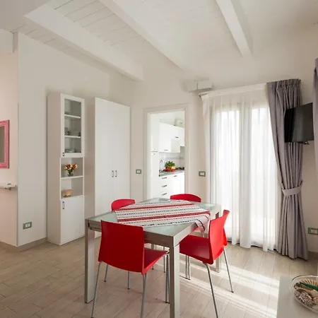 Residenza Le Rose Bici House アパート