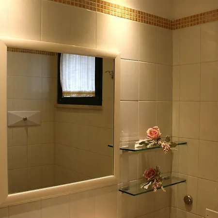 Residenza Le Rose Bici House *