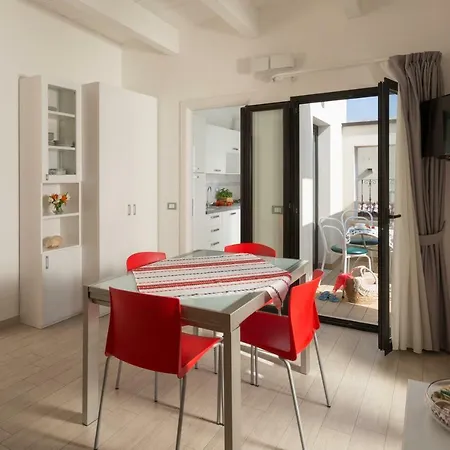 Residenza Le Rose Bici House Apartment